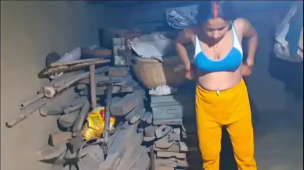 Desi Indian Boy friend & Girl friend Outdoor sex turns into A Hardcore Hungry Desi bhabhi sucking and riming