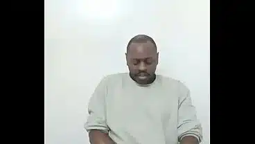 Showing up for free and I might be able keep someone feeling warm with my pussy also who would allow me to put my warm pussy on them 3