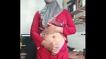 Hijab Ladyboys Cum Masturbating