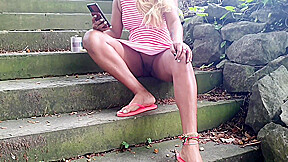 Mini Dress – Hot teen 18+ Upskirt No Panties In A Public Park