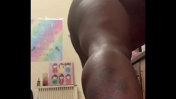 Piss an squirt from a Jamaican jamming too music