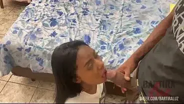 NEGÃO DA PIROCA GROSSA FODENDO GAROTA SAFADA DE 18 ANOS EM SUA CASA E FILMANDO SEU PRIMEIRO AMADOR – TEASER