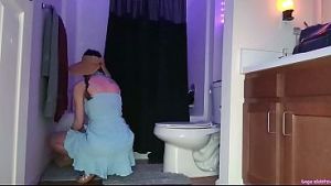 Beach Girl Sage Eldritch Peeing #1 AND #2 [Voyeur]