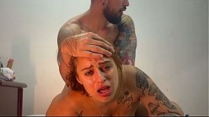 Camila Vegas com Cara de Quem Não Aguenta o Pau Grosso no Cu Apertado – Reação Insana no Rosto!