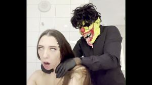 Every Legend Faces Dark Times : Gibby Chapter 5 “The Clowneth Hour”