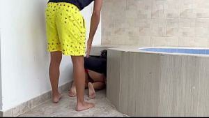 Flaca Latina de Pezones hinchados Fucked Hard Amateur por el Perverido de su Padrastro Big Dick