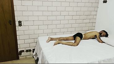 depois que curti o carnaval com as amigas cheguei em casa com muito tesão , acordei ele para transar como sempre ele não recusou , mais o tesão era muito que transei com o amigo dele também