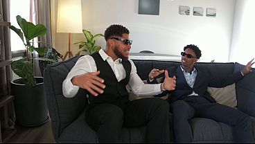 Nos follamos a mi amiga Therian en nuestra nueva casa. Mi hermanastro quería un perro y le traje una gata