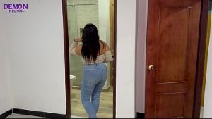 Hermanastra, ¿puedo ducharme contigo? -Follo a mi hermanastra mientras mis padres estan en el trabajo