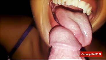 Mi novia me da mamada sexy y me corro en su boquita y labios sexys 4k red full