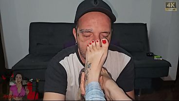 Quando eu digo que meu marido é o maior corno ninguém acredita, olha o nível de submissão a mim!