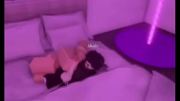 BLOND ROBLOX STRIPPER JERKS OFF EMO BOY