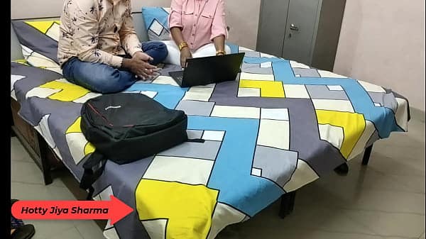 Indian housewife called her ex-boyfriend for rough sex