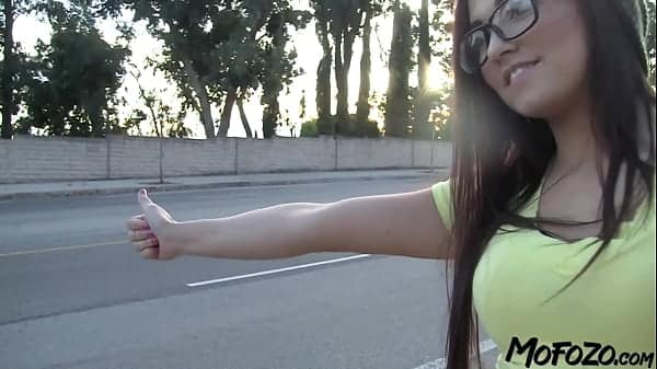 MOFOZO.com – Real Amateur Homemade Sex Video With A 19 Year Old Hitchhiker