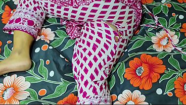 Step Mom Ka trouser Phat Gaya Or Step son Ne stepmom ki Phudi Mardi Round ass