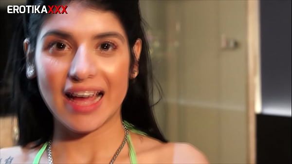 Yasmin Muller – Cenas dos bastidores – CENA COMPLETA DE DP E GOZADA TRIPLA NO ROSTO NO RED
