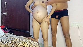 Bhabi Dewar Ke Room Me Aake Kapde Badal Rahi Thi