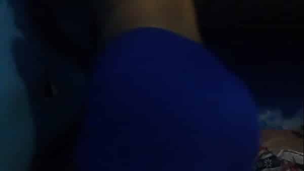 chileno enseña culito