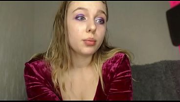 Crazy fingering teen pussy