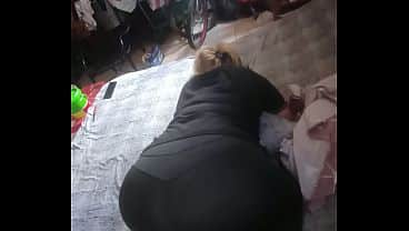 Esto pasa cuando estoy a solas con mi empleada