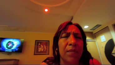 MILF mexicana monta verga en un jacuzzi
